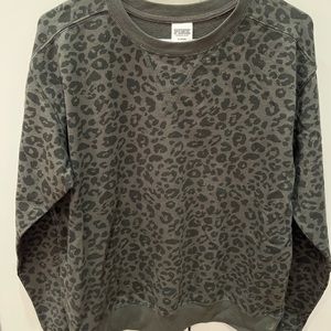 olive green cheetah crew neck
